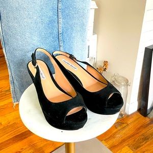 90s Charles David Vintage Suede Leather Wedge